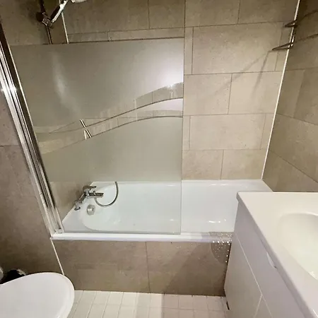 Apartment + Alcove 4 Couchages, Balcon, Parking, Skis - Proche Rochebrune, - Fr-1-597-168 *