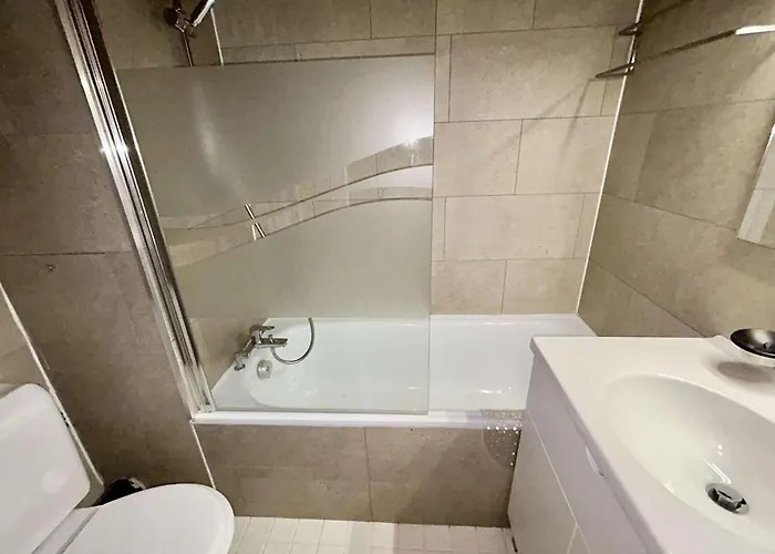 Appartement + Alcove 4 Couchages, Balcon, Parking, Skis - Proche Rochebrune, - Fr-1-597-168 *